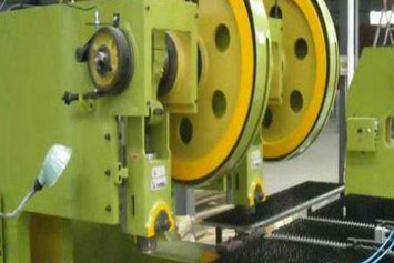 沈陽二手設(shè)備翻新噴漆哪種漆適合？市場調(diào)查結(jié)果揭曉