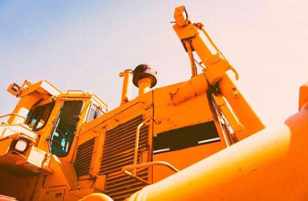 沈陽(yáng)機(jī)械設(shè)備噴漆